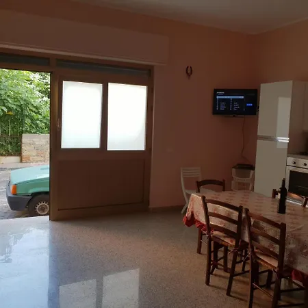 Apartment Caccia